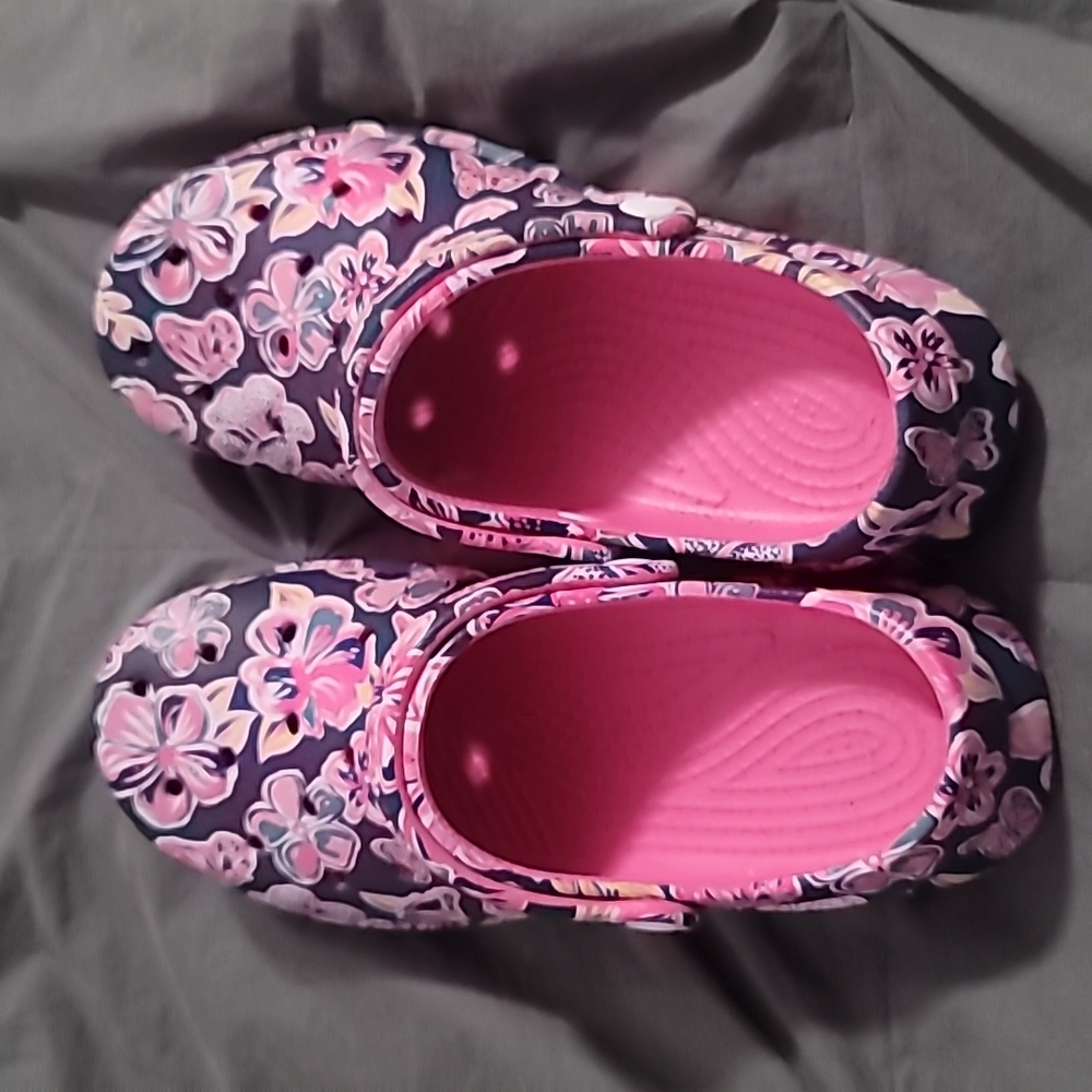 Clogs